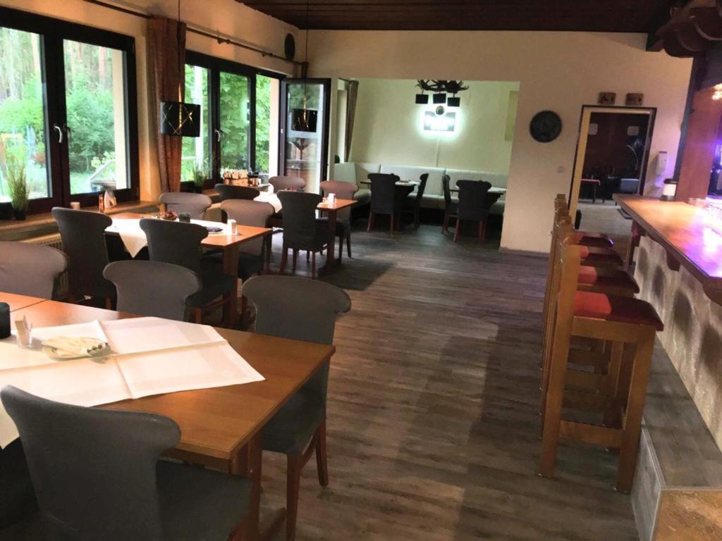Hotel-Restaurant Hubertus Brome Buitenkant foto