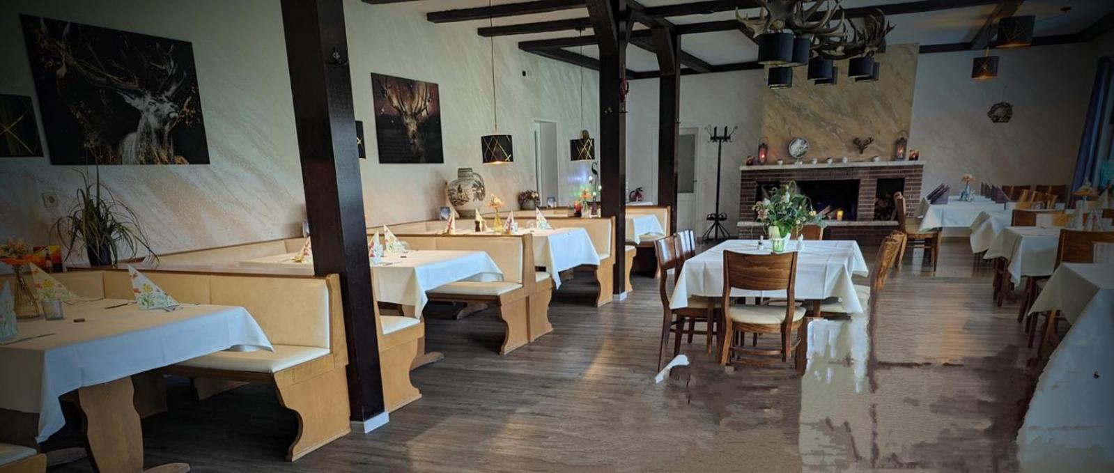 Hotel-Restaurant Hubertus Brome Buitenkant foto